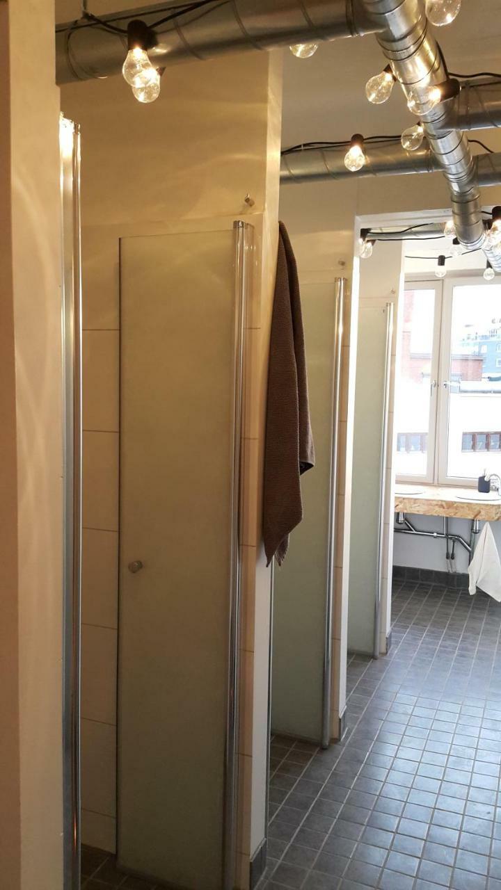 Hostel Club 27